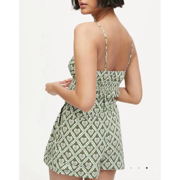 NEW RHODE love lockdown chive sadie top in green - Picture 3 of 3